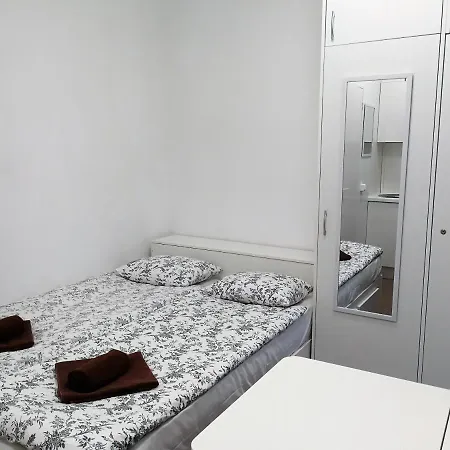 Honeycomb Tiny ריגה